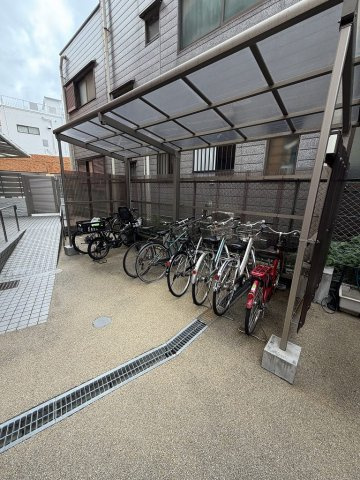 グランメール中井の駐輪場