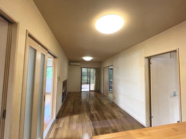 志布志市安楽　３LDK一戸建ての居間・リビング|約13.5帖のLDKです