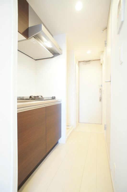 横浜市旭区鶴ケ峰１丁目の賃貸マンションの玄関