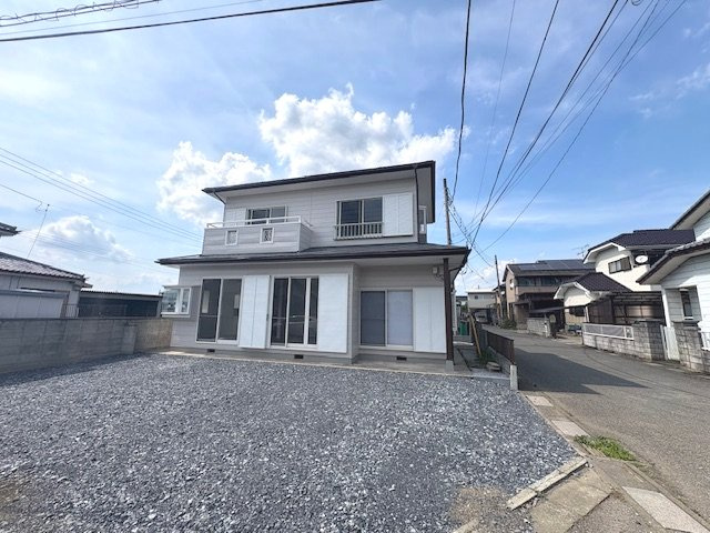 上里町大字嘉美　中古1580の前面道路含む現地写真