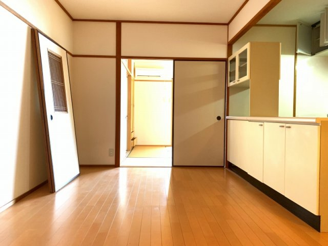 箕輪マンションの居間・リビング