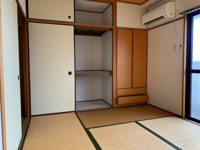 箕輪マンションの内装