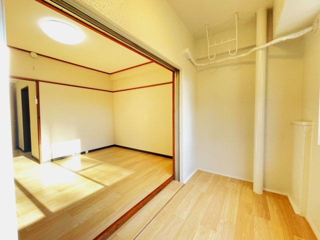 立花台リンデンハイムの洋室