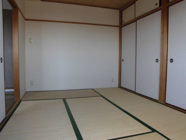 三隆２コーポラスの内装