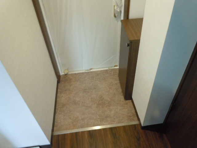 グランパシフィック庄内の玄関