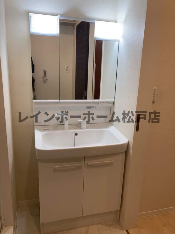 仲介手数料（賃料の1.10ヵ月）の50％OFF対象物件！の洗面所