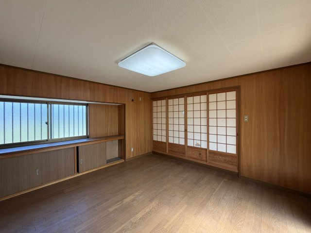 御所市増　中古戸建の洋室|離れ建物