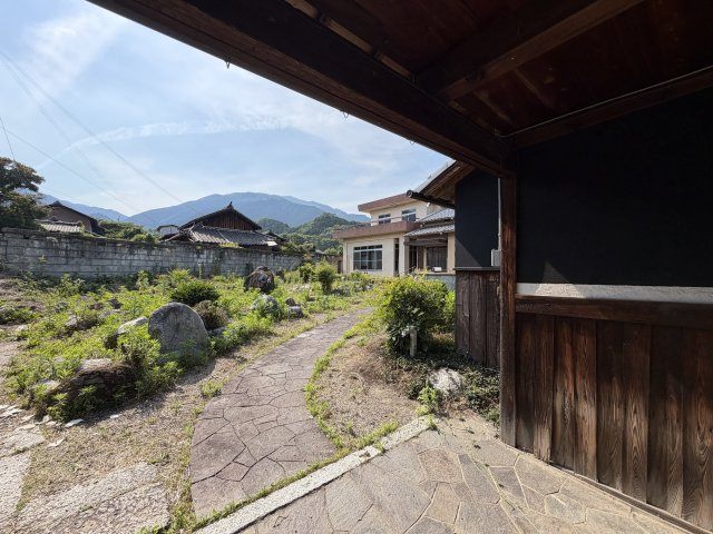 御所市増　中古戸建の外観