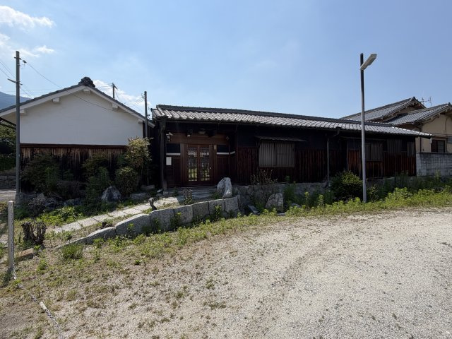 御所市増　中古戸建の外観