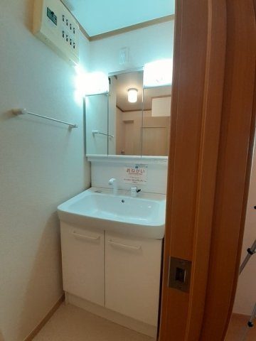 ハピネス村山　Ａの洗面所
