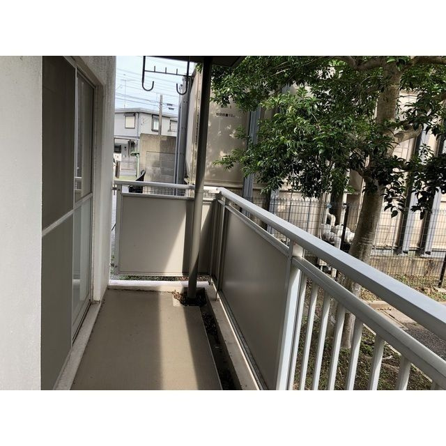 テレパレス柏てるて　北街区　２号棟のバルコニー|バルコニー付きです