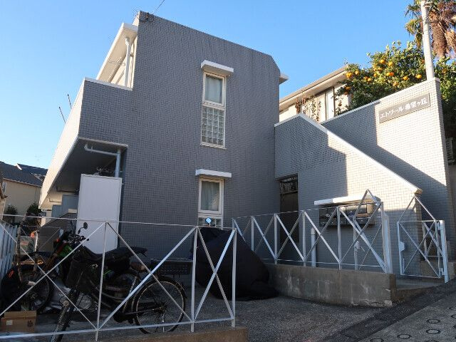 横浜市旭区東希望が丘のアパートの外観