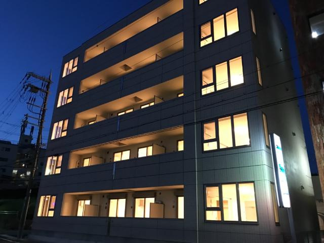 【外観】 | ナスタチウム | 外観写真（夜）