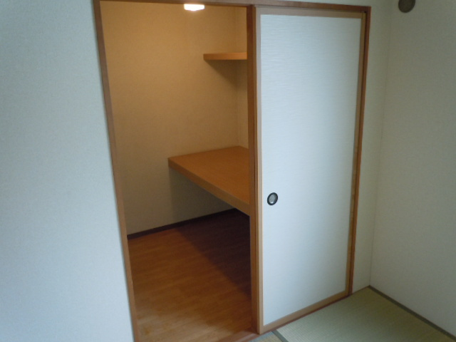 マシオン刀根山の収納