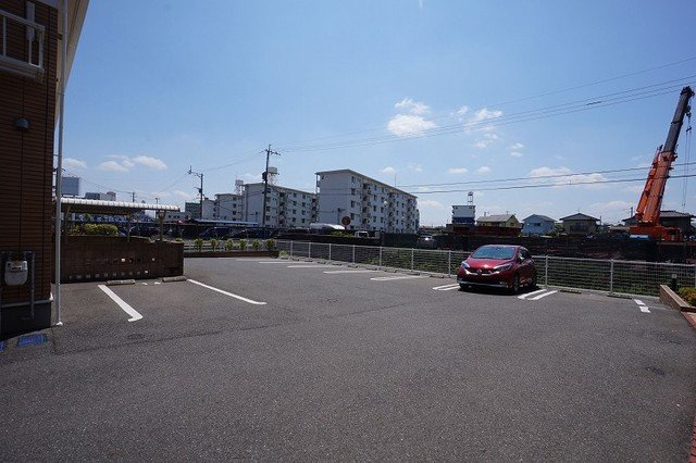 シャルム・コッティⅡの駐車場