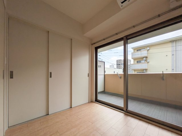 福岡市南区清水１丁目の賃貸マンションのエントランス