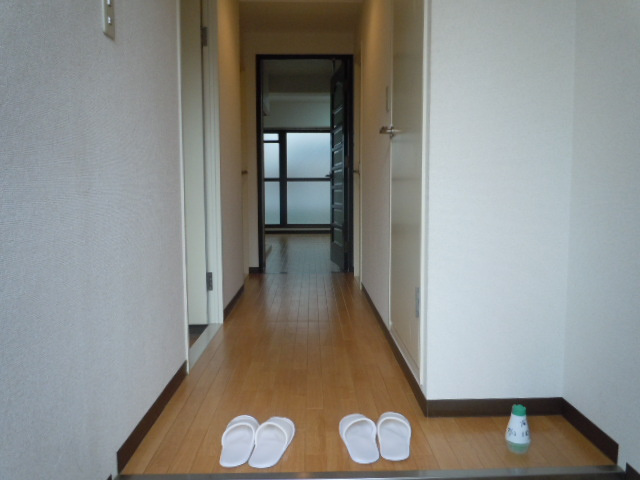 ボンヌ愛の玄関