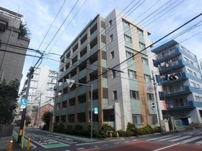 ルミエール岸町の外観