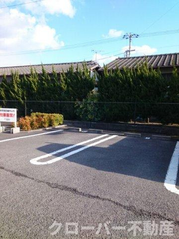 サウス郡家　Ａの駐車場
