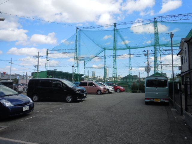 豊友スカイハウスの駐車場