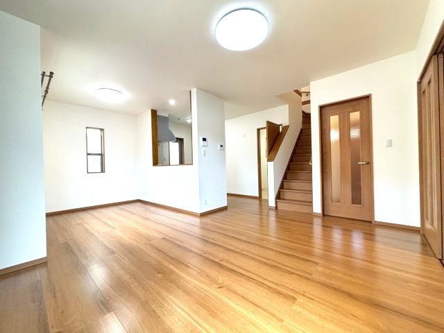 河内長野市原町３丁目の一戸建ての居間・リビング