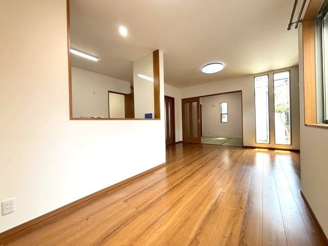 河内長野市原町３丁目の一戸建ての居間・リビング