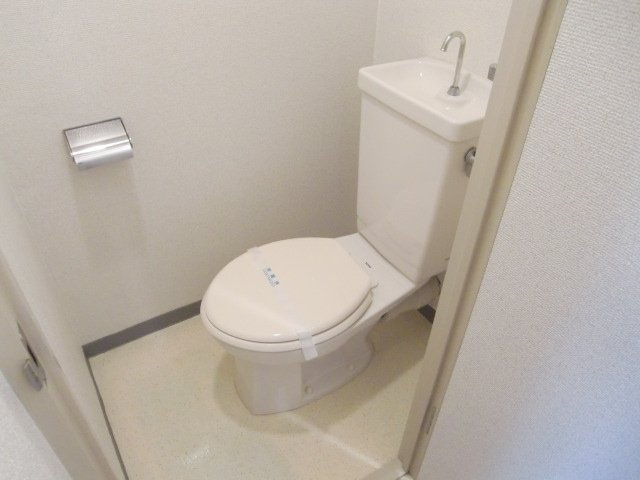 ベルトピア岡町ガーデンハイツのトイレ