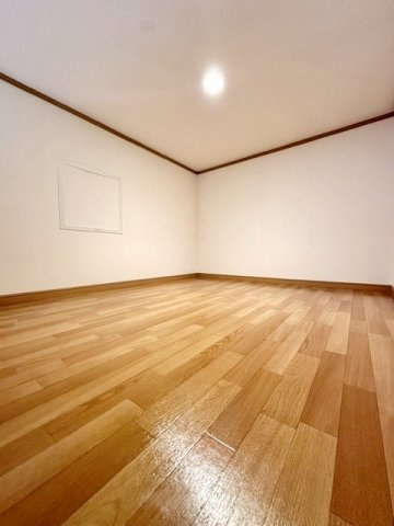 【内装】 | カーサ・エル・タカミヤ | 明るい色調の室内です