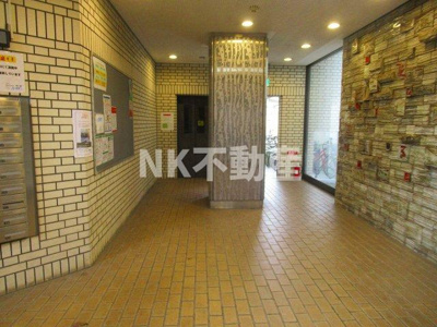 【エントランス】 | カルム東大阪（荒本賃貸） | 清潔なエントランスです