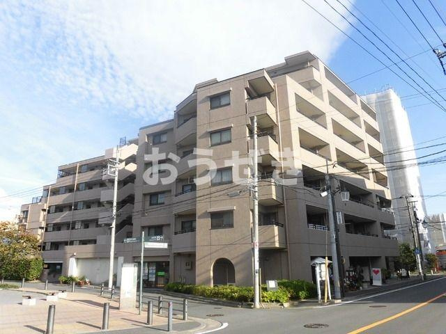 ナイスアーバン反町公園壱番館の外観