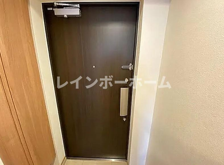 ALTERNA西大島の玄関