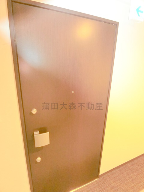 スタイリオ蒲田WESTの玄関
