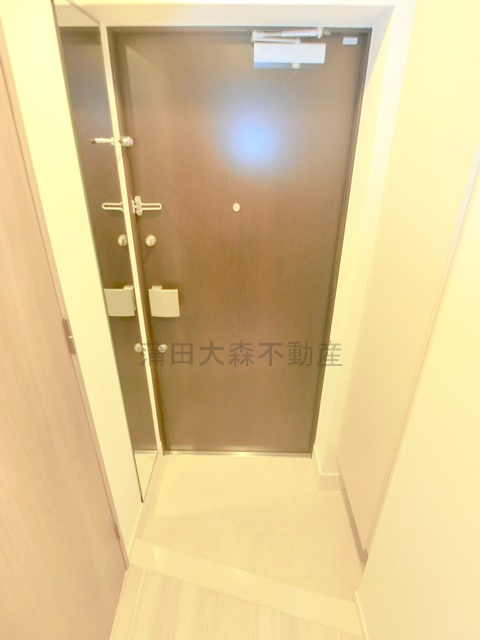 スタイリオ蒲田WESTの玄関