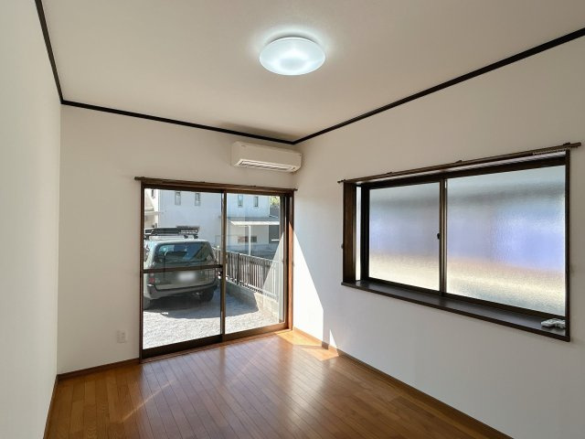 都城市高城町大井手の中古一戸建の洋室