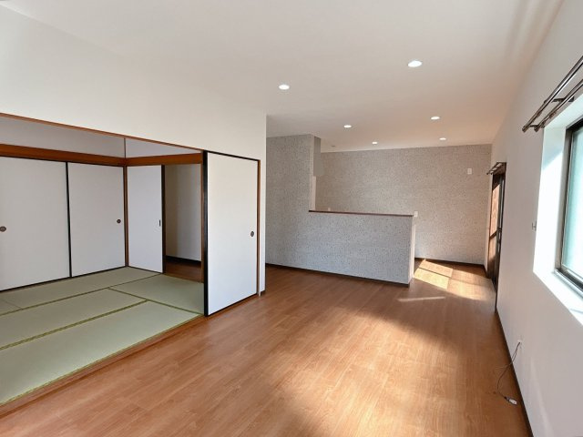 都城市高城町大井手の中古一戸建の居間・リビング