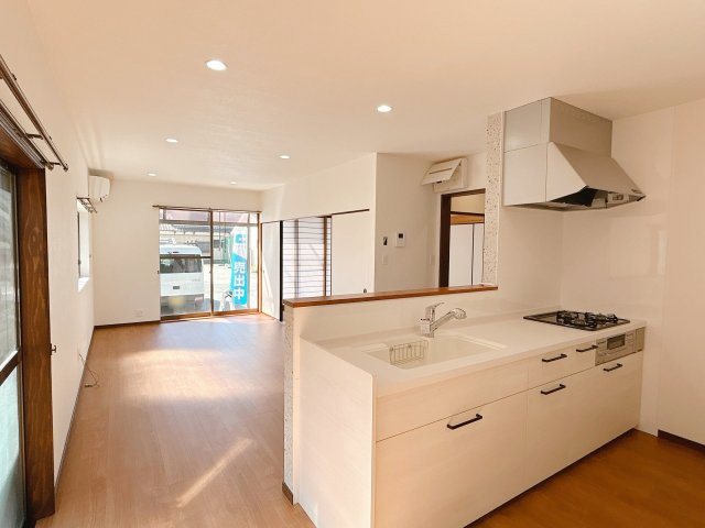 都城市高城町大井手の中古一戸建の居間・リビング
