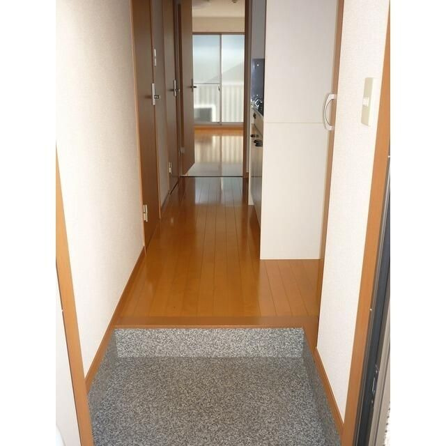 相模原市南区上鶴間１丁目のアパートの玄関