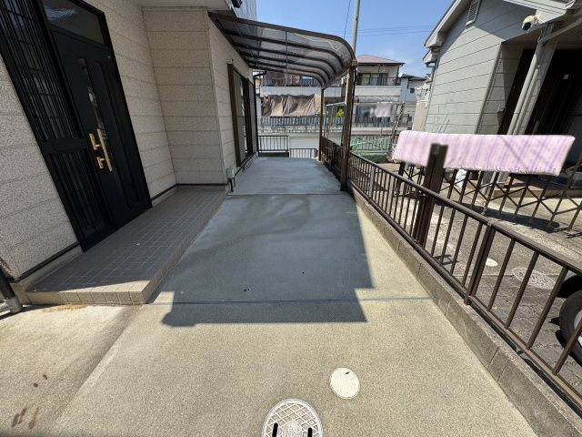 神戸市西区伊川谷町有瀬戸建の駐車場