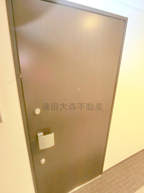 スタイリオ蒲田WESTの玄関