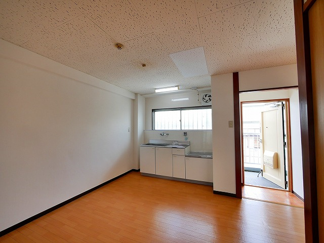 森本マンションの居間・リビング