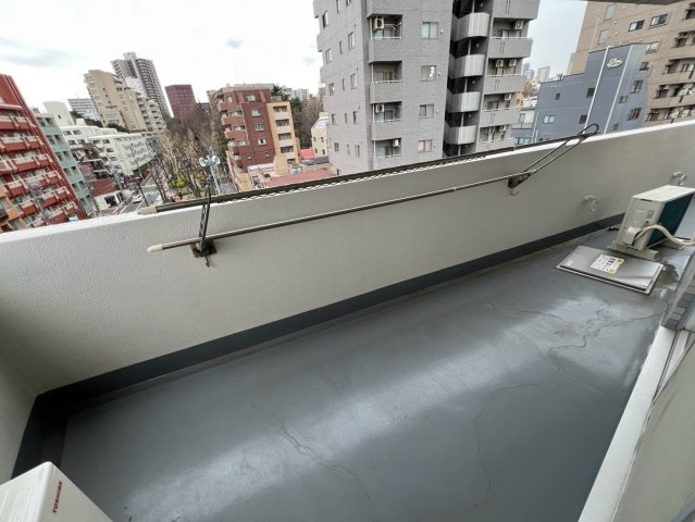 【バルコニー】