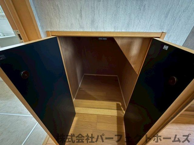 松丘町戸建の収納|ちょっとした収納スペースも充実しています