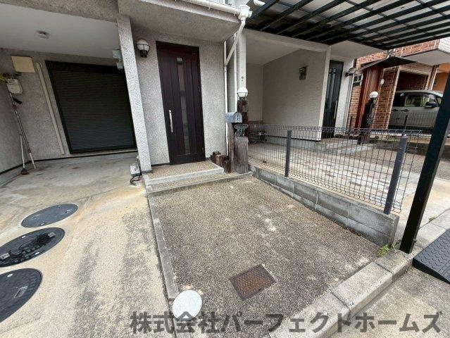 松丘町戸建の玄関|ゆったりとした玄関です