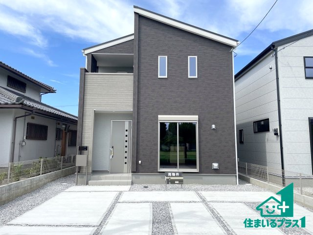 ★3(土)4(日)現地見学可能！★彦根市西今町　全3邸の外観|安心の10年保証！外観を美しく保ち、雨水で汚れを落とします！気になることがありましたら、お気軽にお問い合わせください！