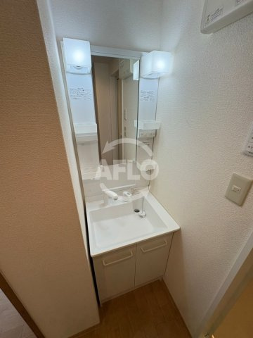 アイファースト成育の独立洗面台|アイファースト成育　独立洗面台