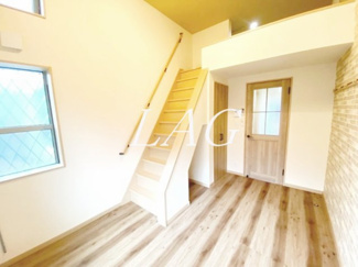 【居間・リビング】 | グッドフィールド相模大野 | 洋室のお部屋です。