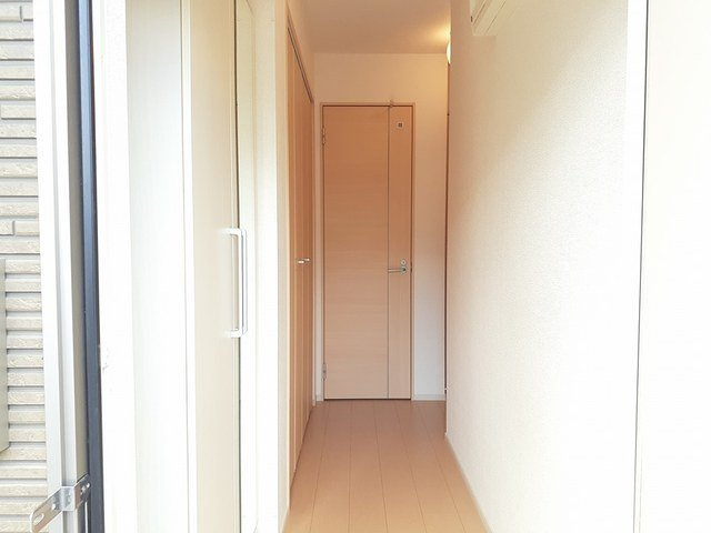 アリ・ビラⅡの玄関|ゆったりとした玄関です