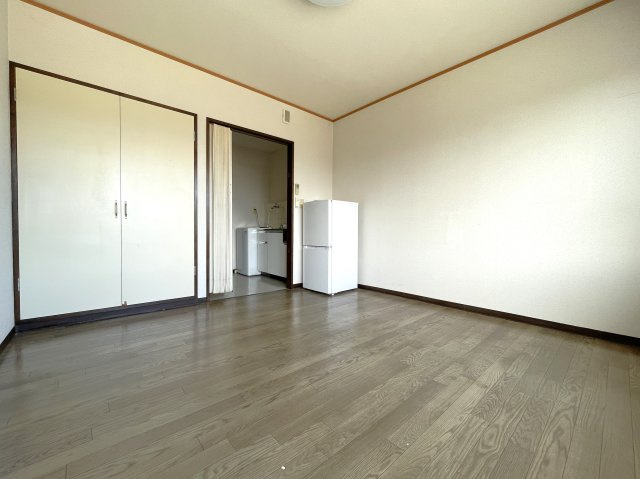 総和ハイツの洋室