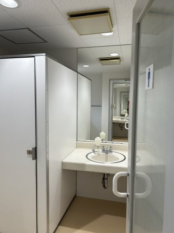 肥後橋官報ビルのトイレ