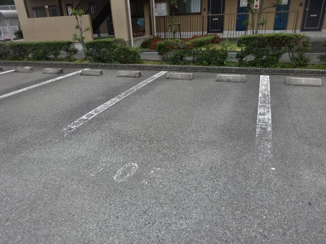シティロッジの駐車場